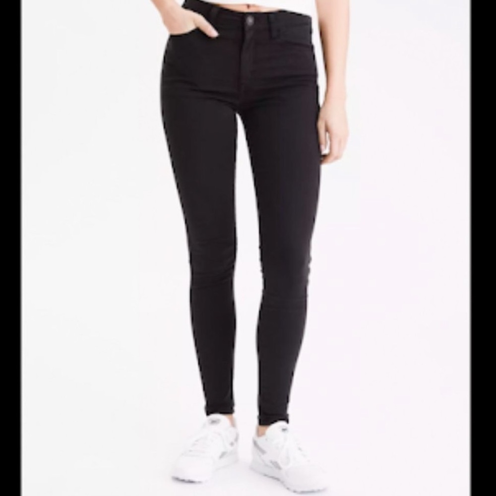 American Eagle Ne(x)t Level Stretch Black Jeans/jeggings. Women’s size 4 short